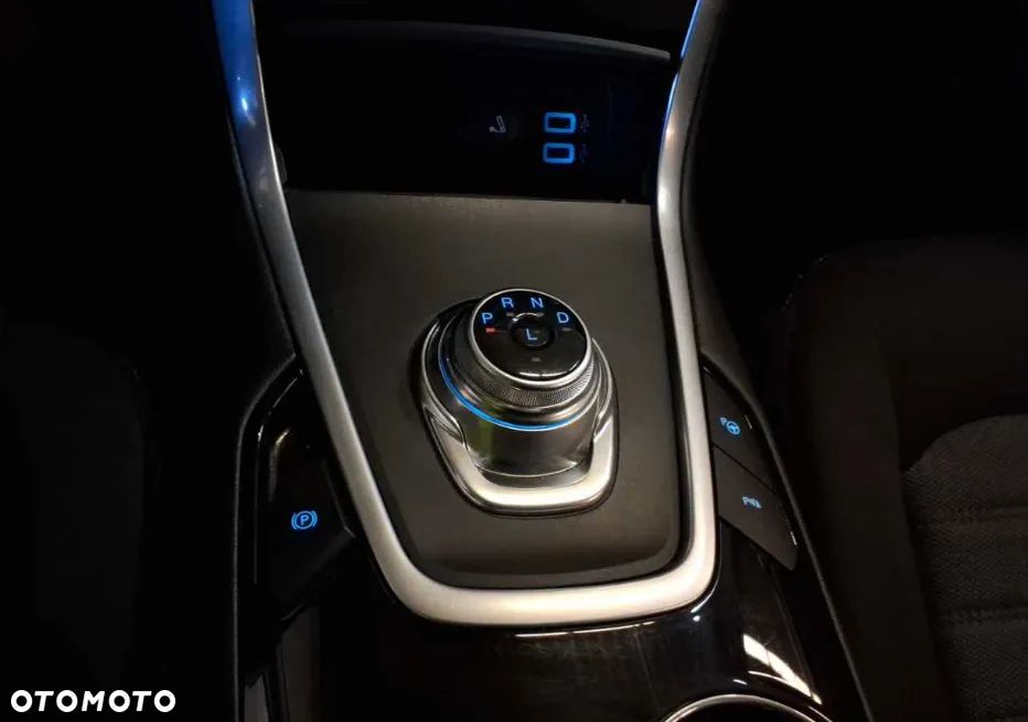 Ford S-Max 2.5 Duratec FHEV TITANIUM - 13