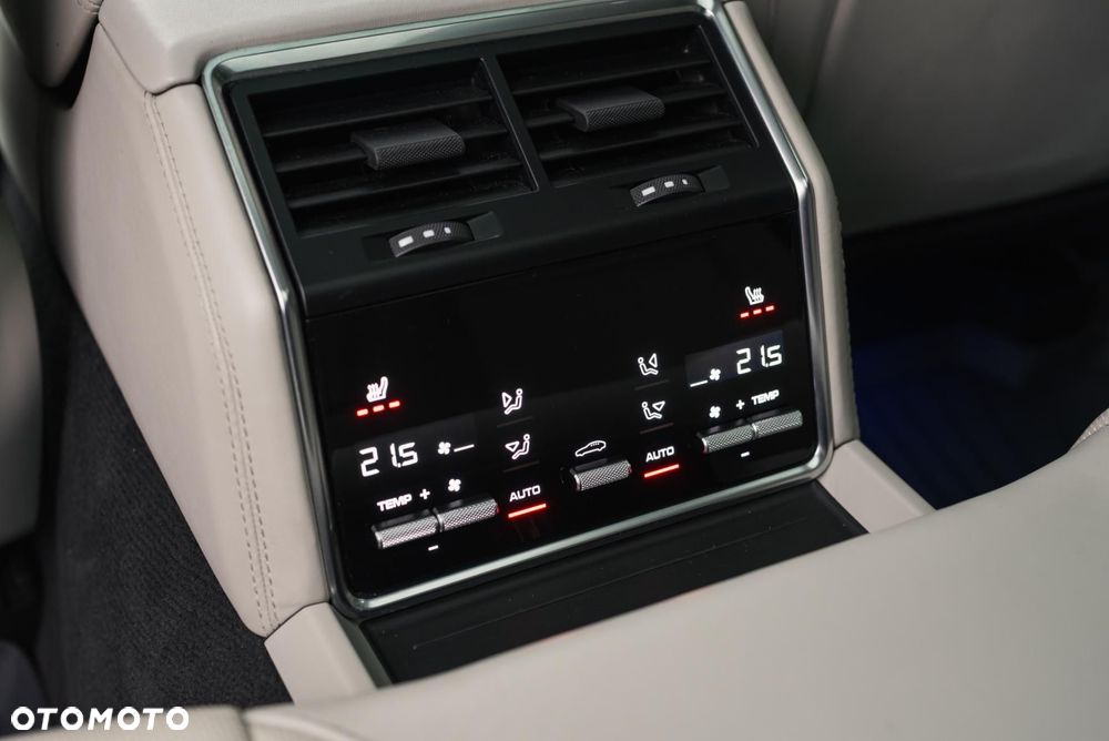 Porsche Panamera - 36