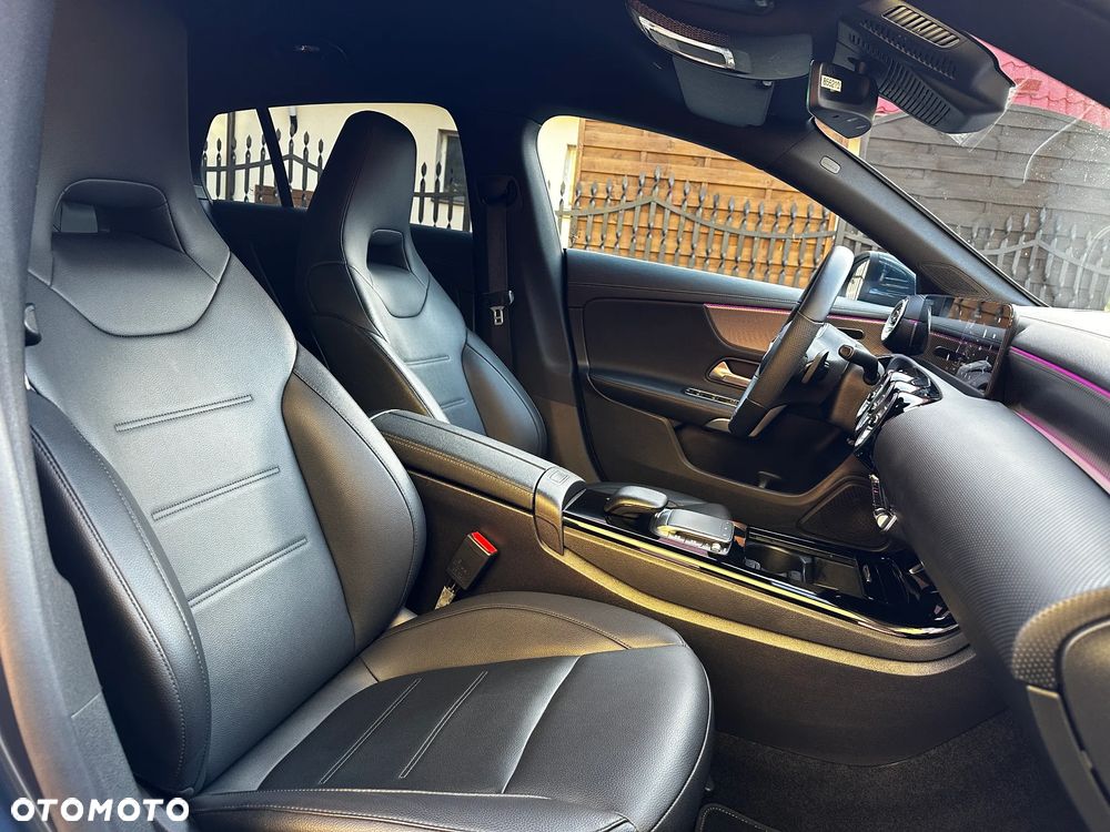 Mercedes-Benz CLA 200 d 4Matic Shooting Brake 8G-DCT Progressive - 32