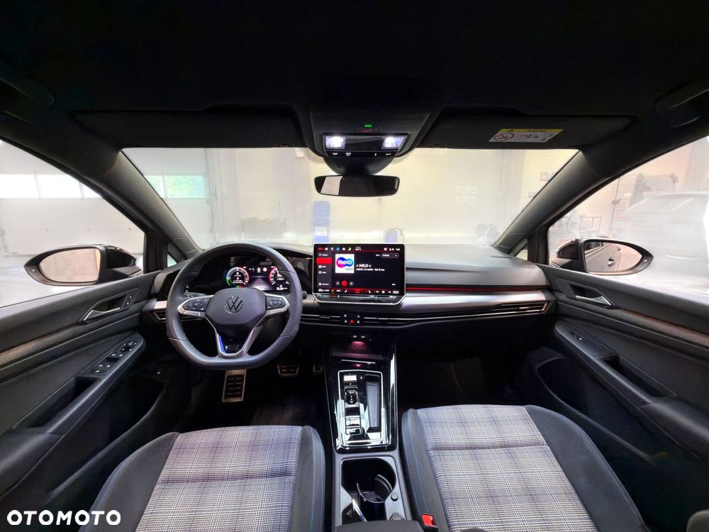 Volkswagen Golf - 30