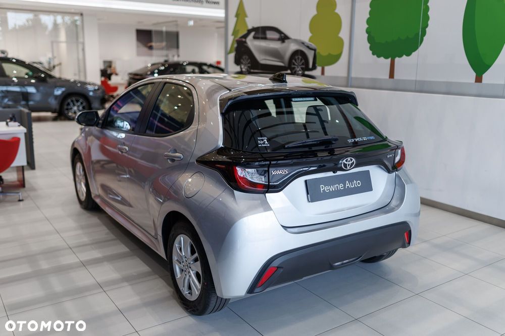 Toyota Yaris - 11