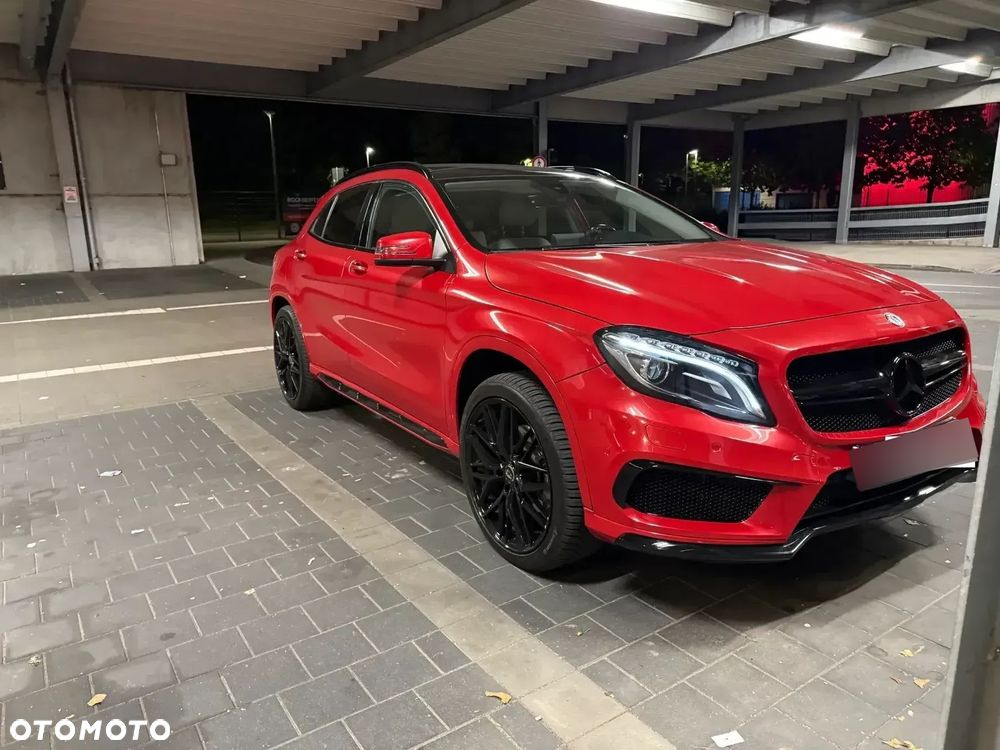 Mercedes-Benz GLA 250 4Matic 7G-DCT AMG Line - 1