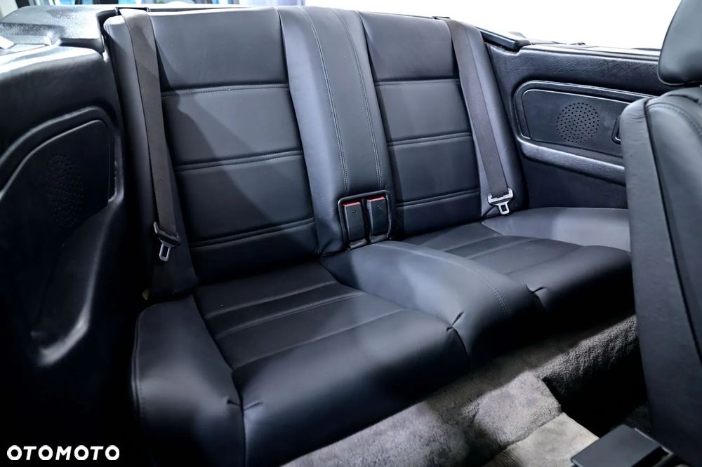 BMW Seria 3 325i - 27