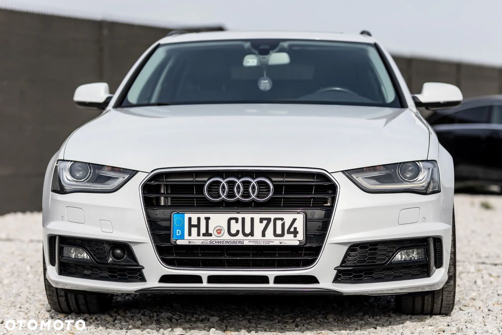 Audi A4 Avant 2.0 TDI ultra S tronic sport - 12