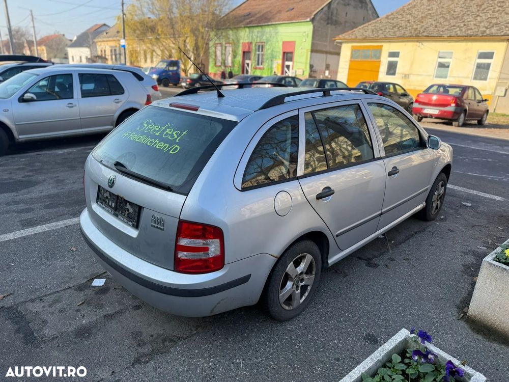 Skoda Fabia 1.2 HTP Combi COOL Edition - 3