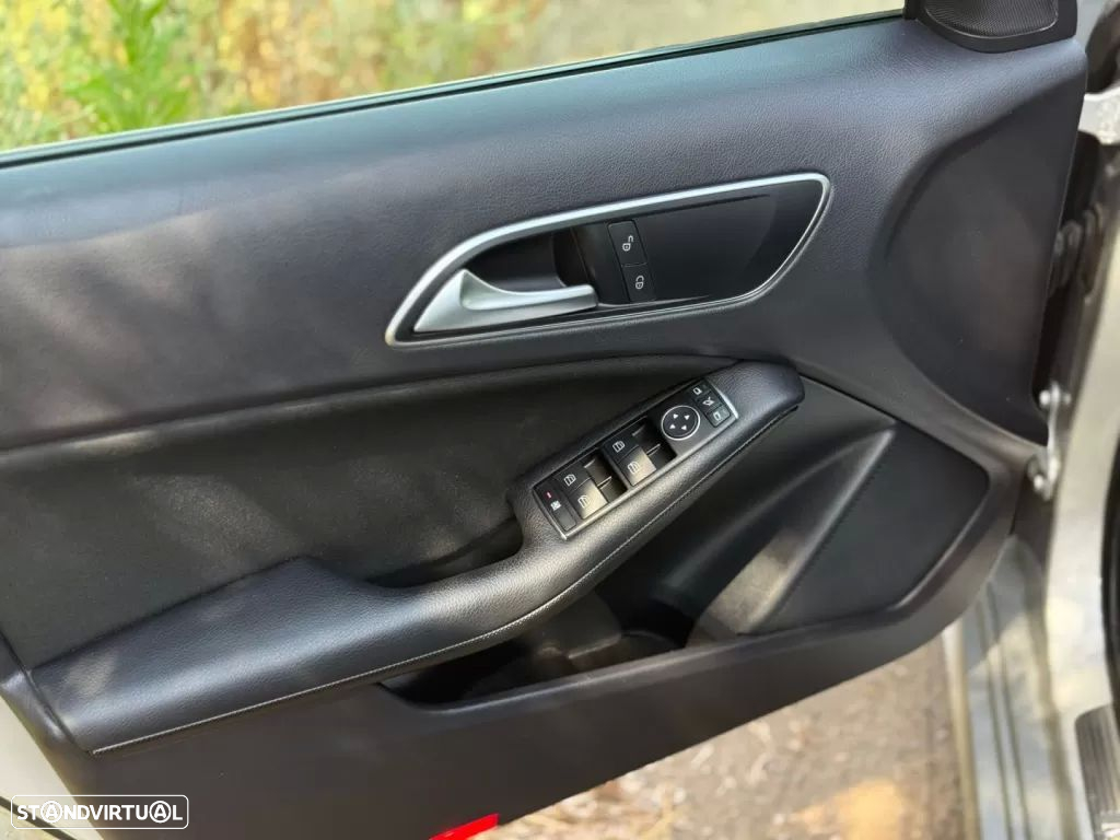 Mercedes-Benz A 180 CDI (BlueEFFICIENCY) Urban - 30