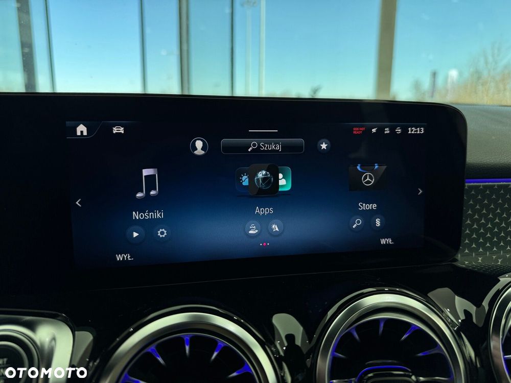 Mercedes-Benz GLB - 30