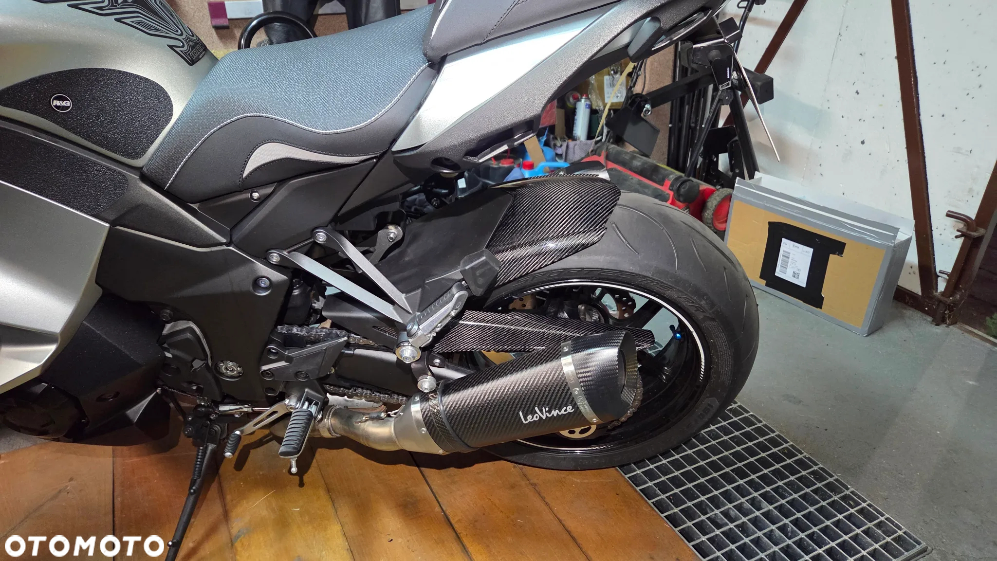 Kawasaki Ninja 1000 SX - 12