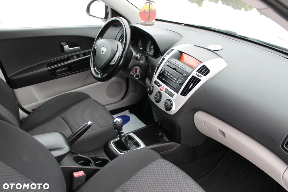 Kia Ceed 2.0 Optimum - 21