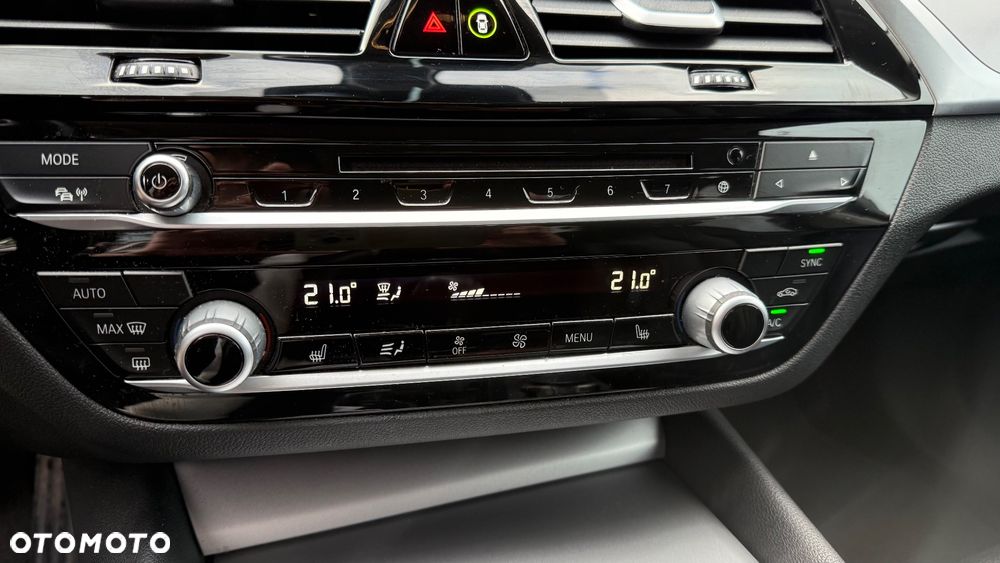 BMW Seria 5 520d Luxury Line - 30