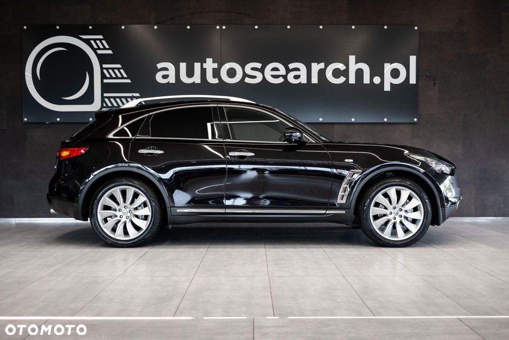 Infiniti QX70 - 8