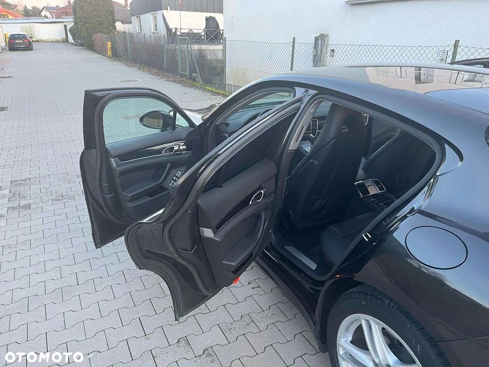 Porsche Panamera - 11