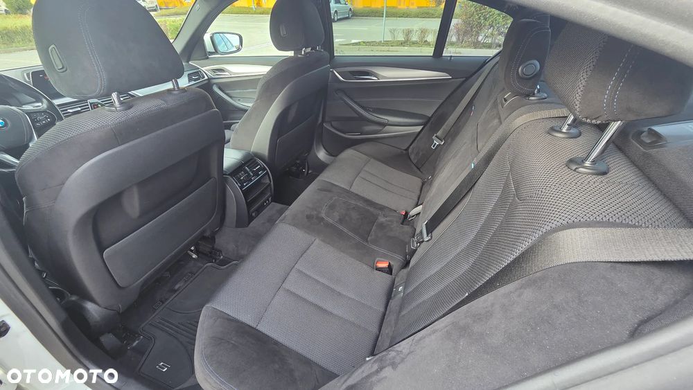 BMW Seria 5 - 26