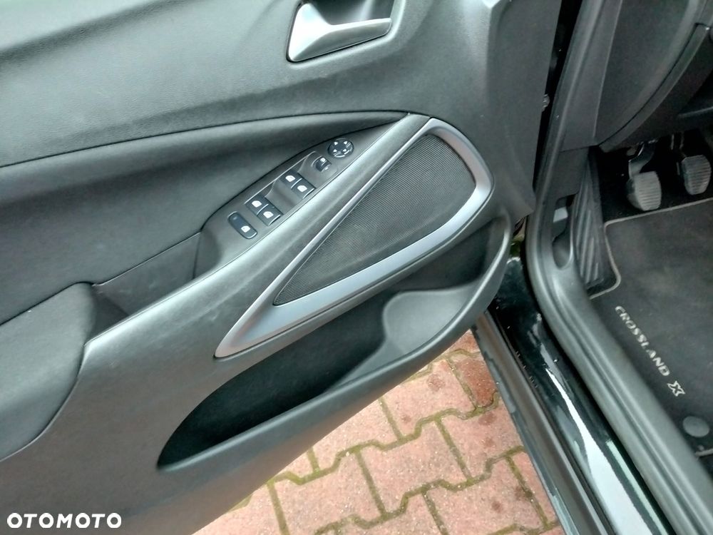 Opel Crossland X - 21