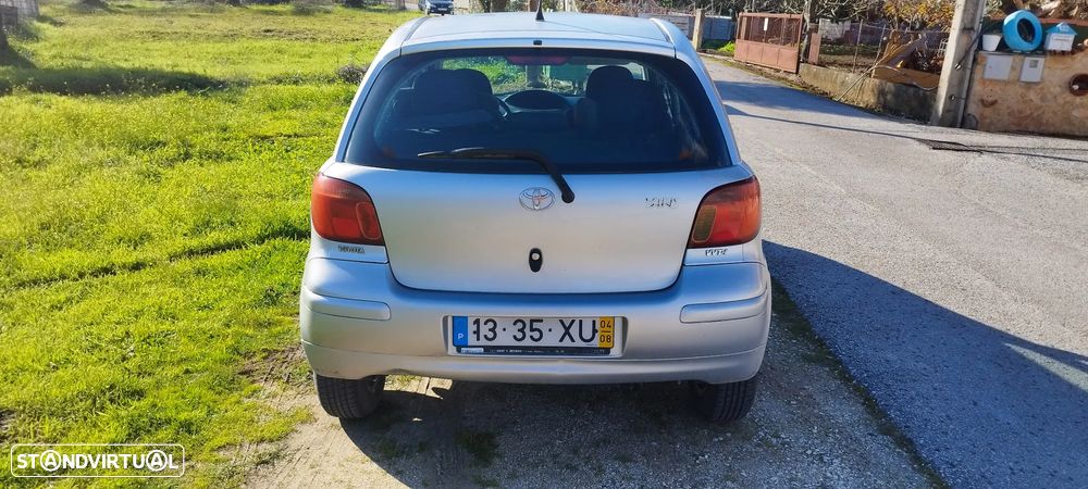 Toyota Yaris 1.0 Terra AC - 2