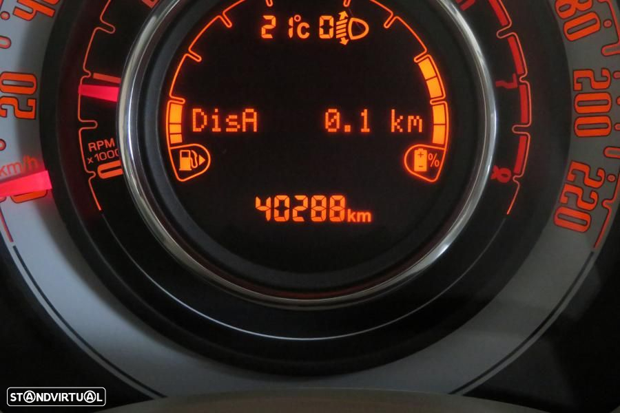 Fiat 500C 1.0 Hybrid Lounge - 28