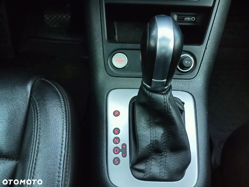 Volkswagen Tiguan - 10