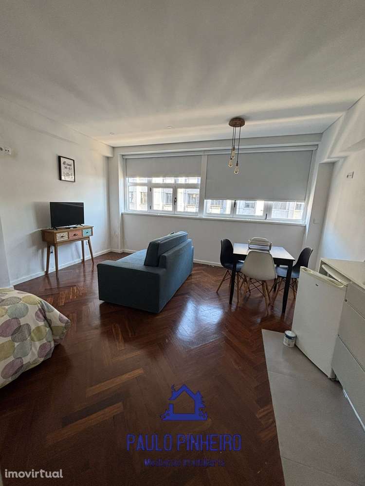 T0 Mobilado Porto - Grande imagem: 2/8