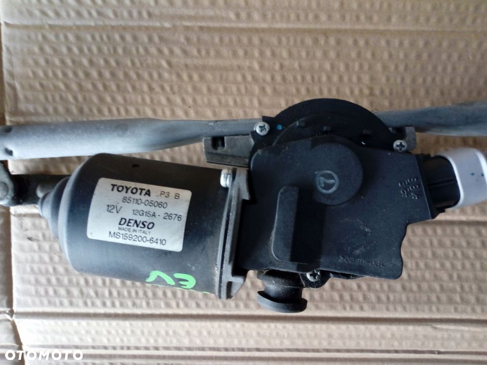 Toyota Avensis T25 mechanizm wycieraczek przod silniczek  85110-05060 - 3