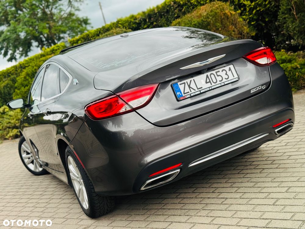 Chrysler 200 - 13