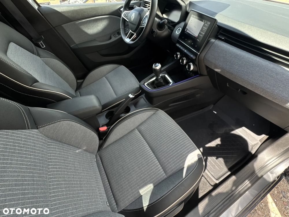 Renault Clio 1.0 TCe Techno - 12
