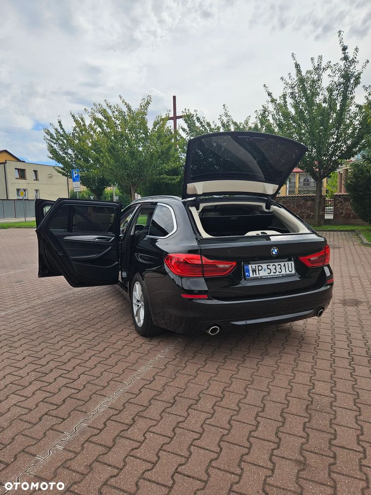 BMW Seria 5 520d Luxury Line - 13