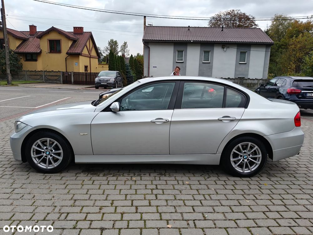 BMW Seria 3 318d - 6