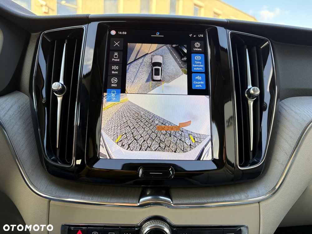Volvo XC 60 - 11