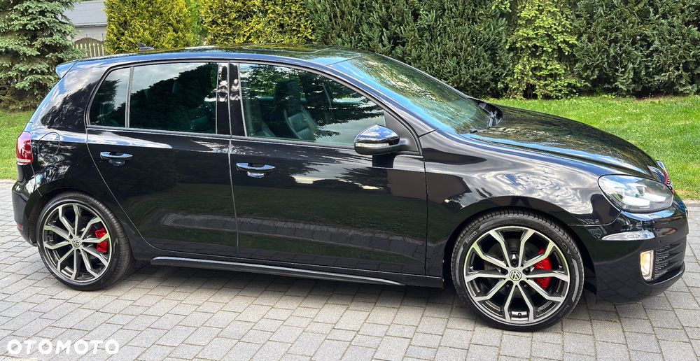 Volkswagen Golf VI 2.0 TSI GTI - 16
