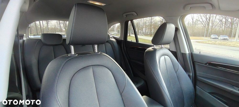 BMW X1 sDrive18d - 14