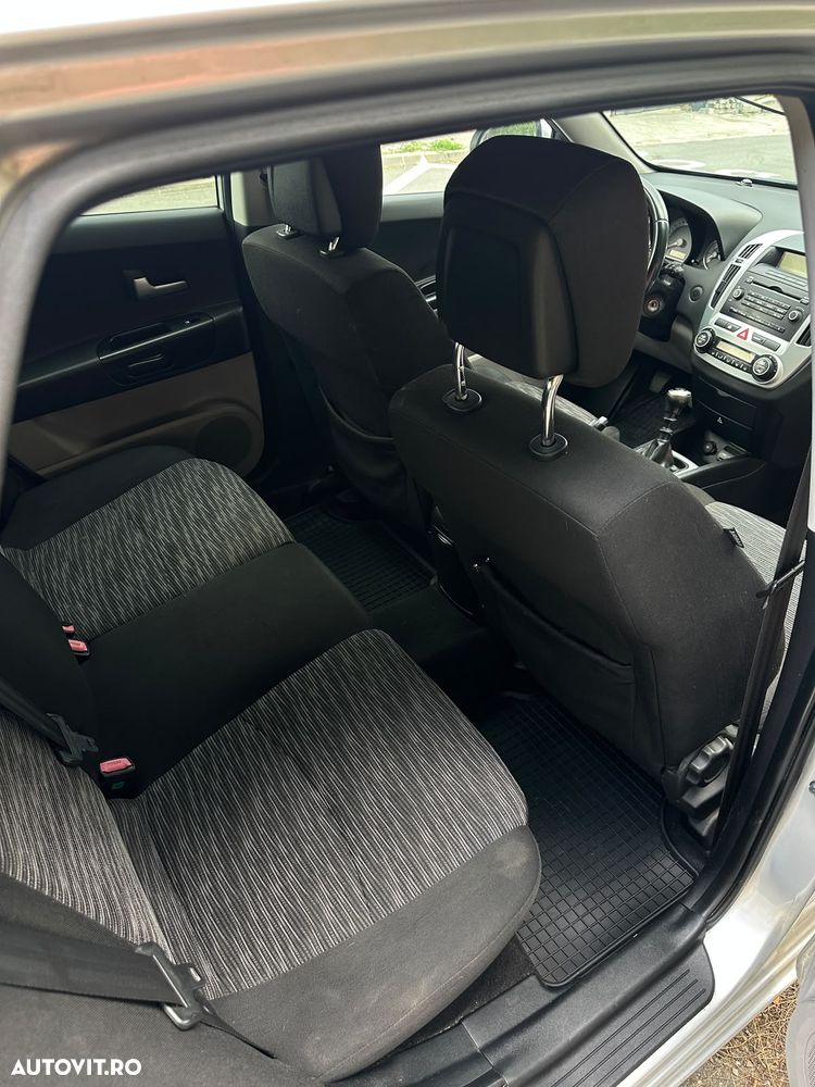 Kia Ceed - 4