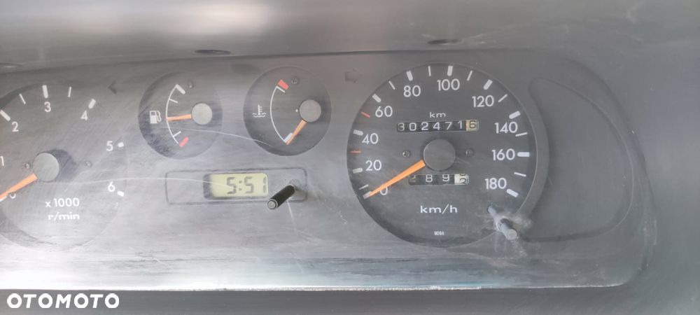 Nissan Terrano - 2