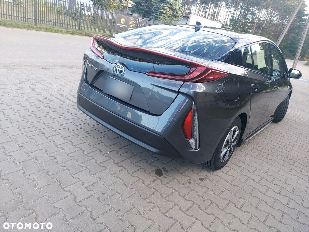 Toyota Prius Plug-in Hybrid Executive - 7