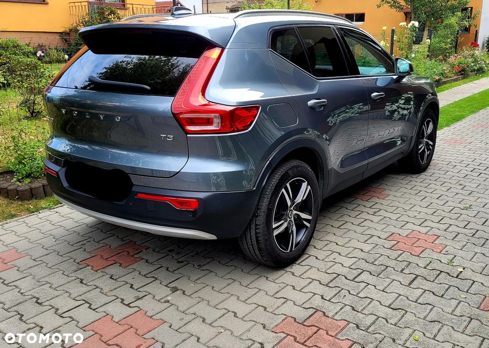 Volvo XC 40 T3 Momentum - 6