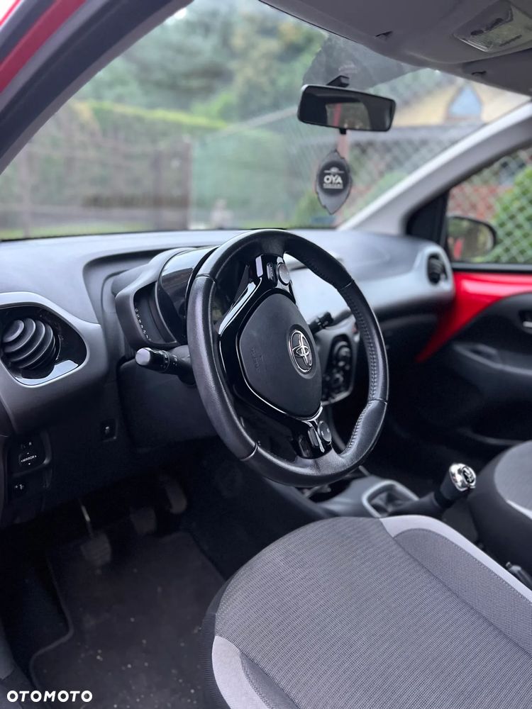 Toyota Aygo x-play - 7