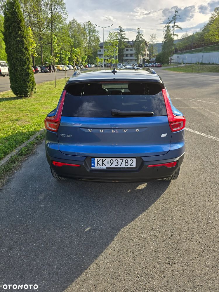 Volvo XC 40 T5 Plug-In Hybrid R-Design - 2