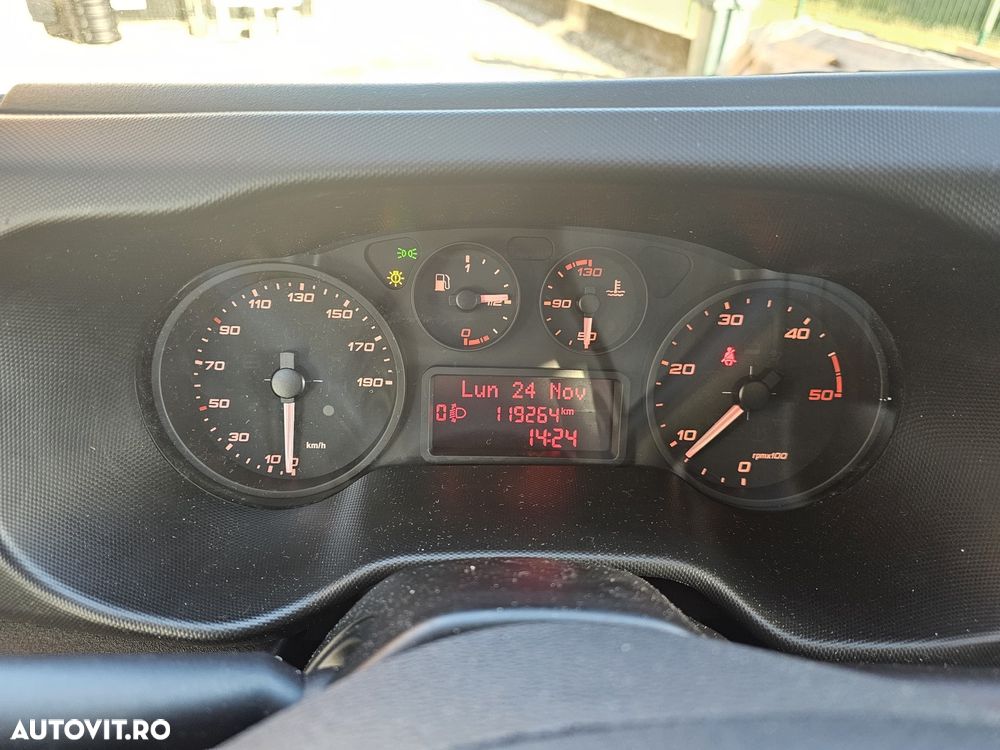 Iveco Daily 2.3 Diesel - AXA DUBLA - 22