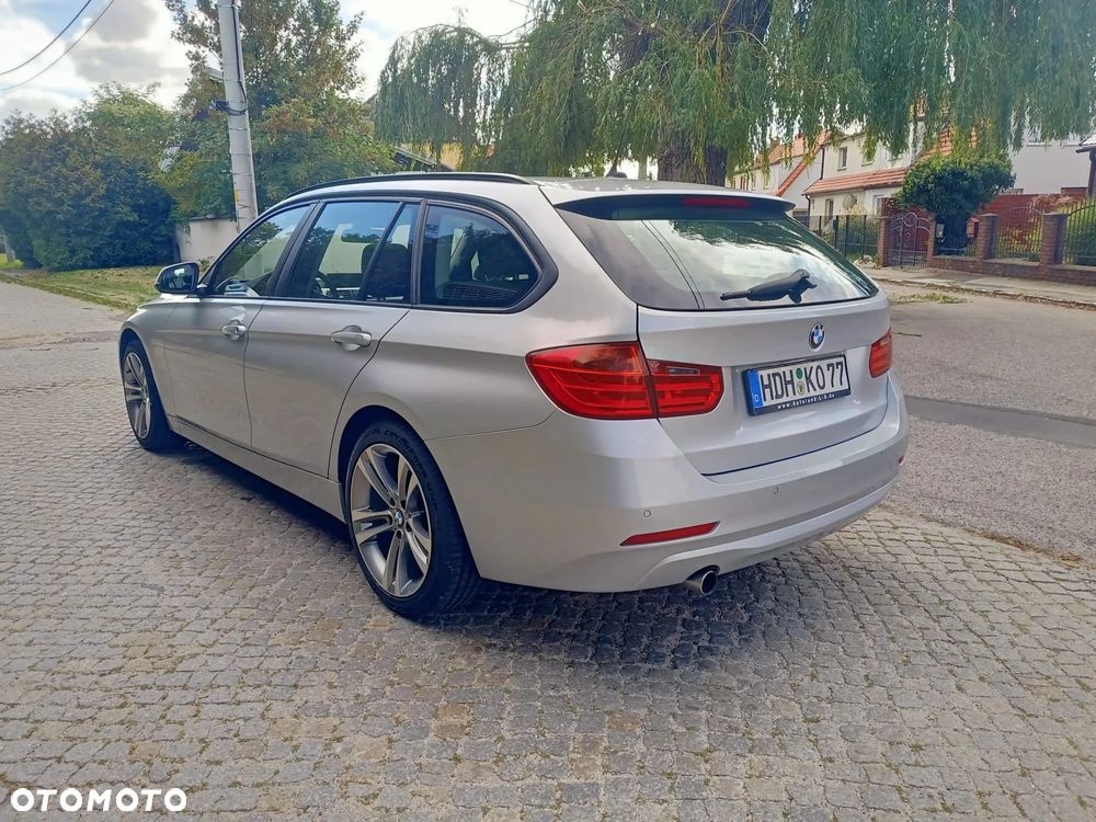 BMW Seria 3 320d Touring Sport-Aut - 23
