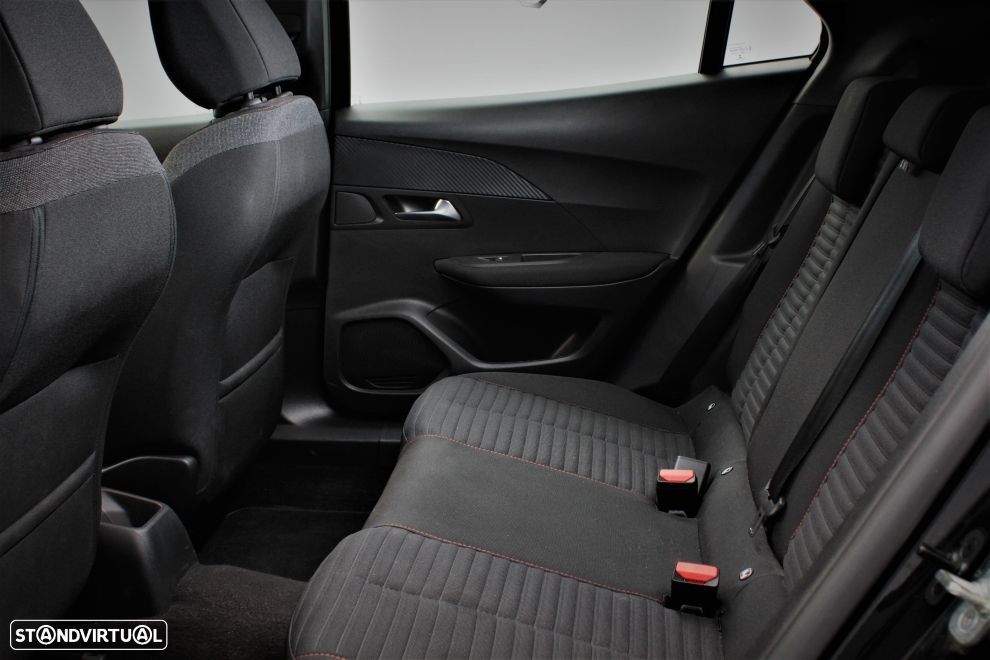 Peugeot 2008 1.2 PureTech Active Pack - 23