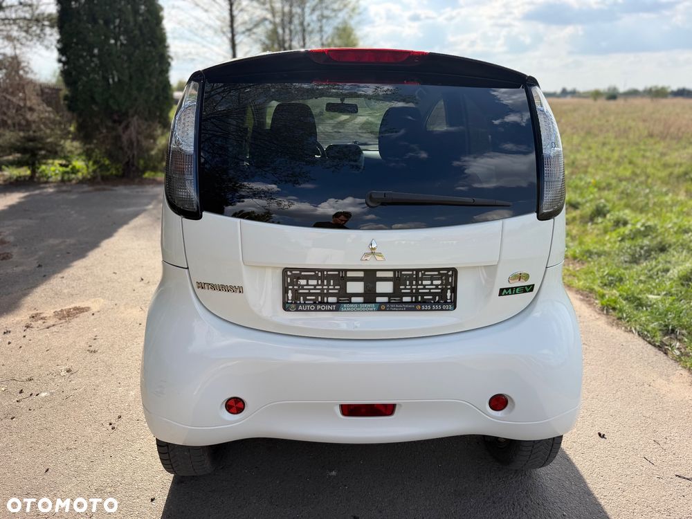 Mitsubishi i-MiEV Standard - 8