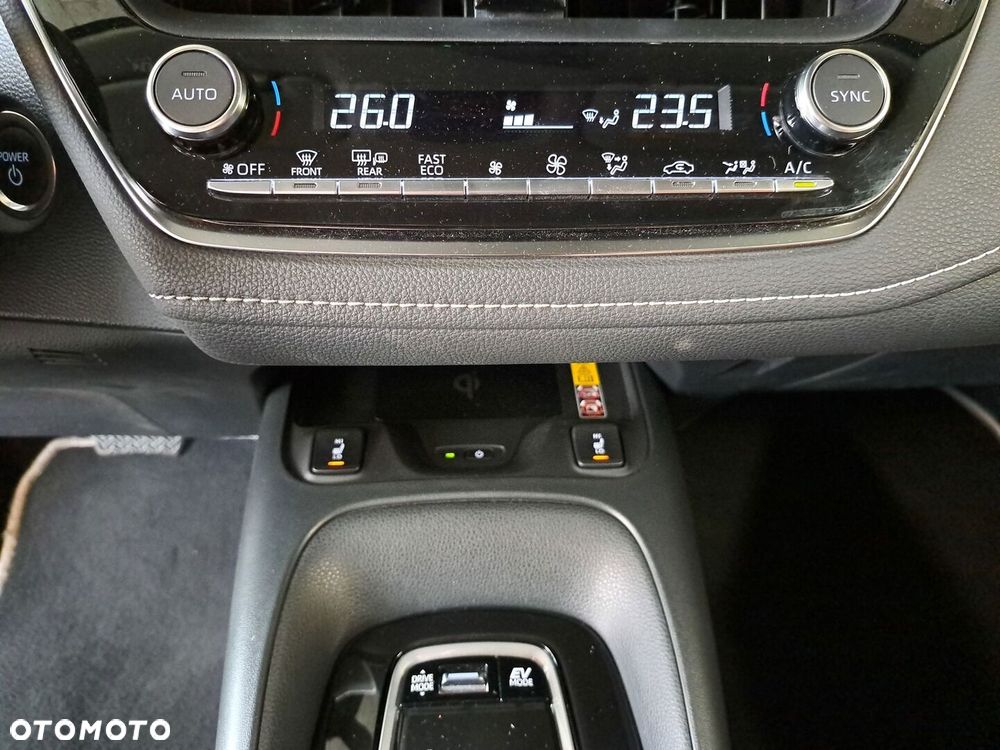 Toyota Corolla 1.8 Hybrid Comfort - 27