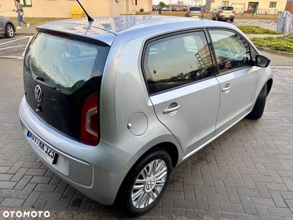 Volkswagen up! 1.0 cross - 4