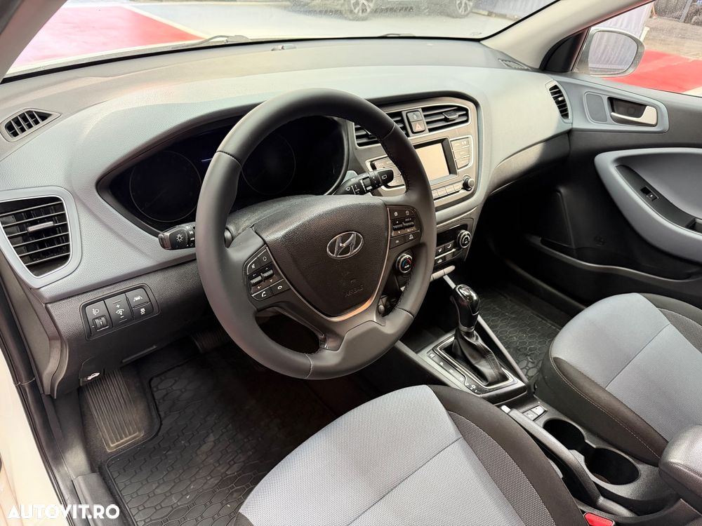 Hyundai i20 1.0 l T-GDi M-Hybrid 100CP 7DCT 5DR Led Line - 12
