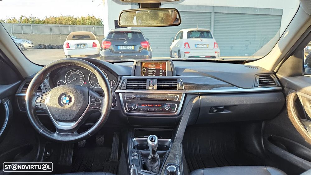 BMW 320 d Sport - 13