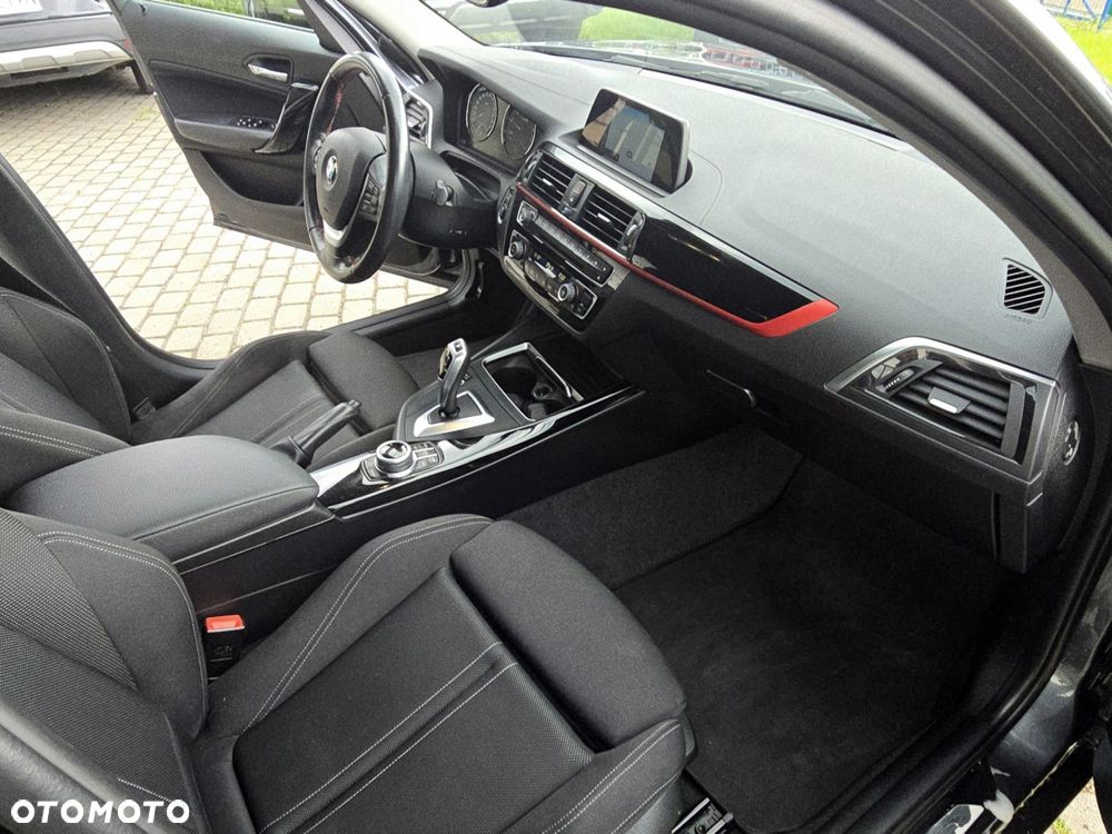 BMW Seria 1 118i Sport Line - 12