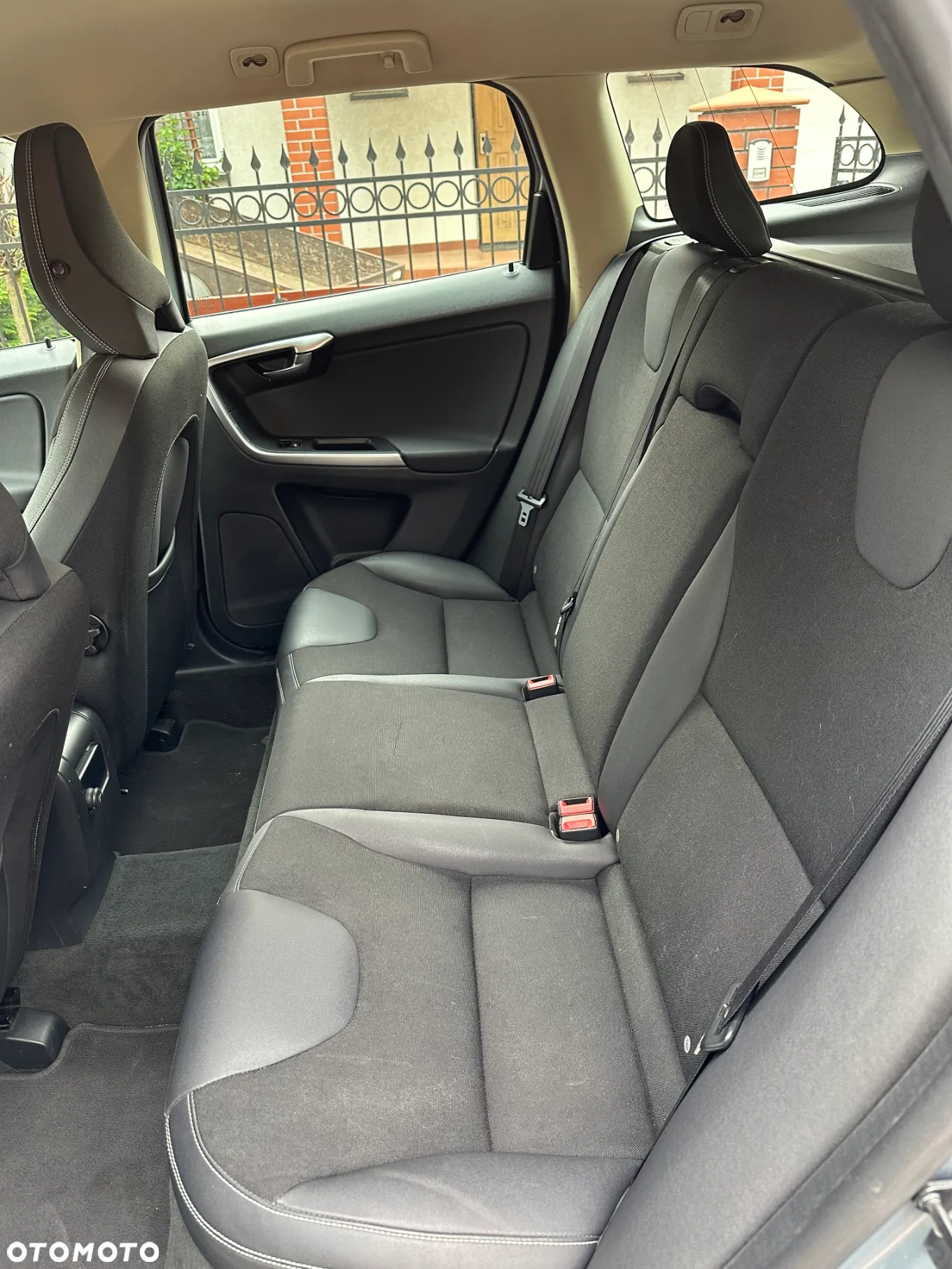 Volvo XC 60 D5 AWD Momentum - 12