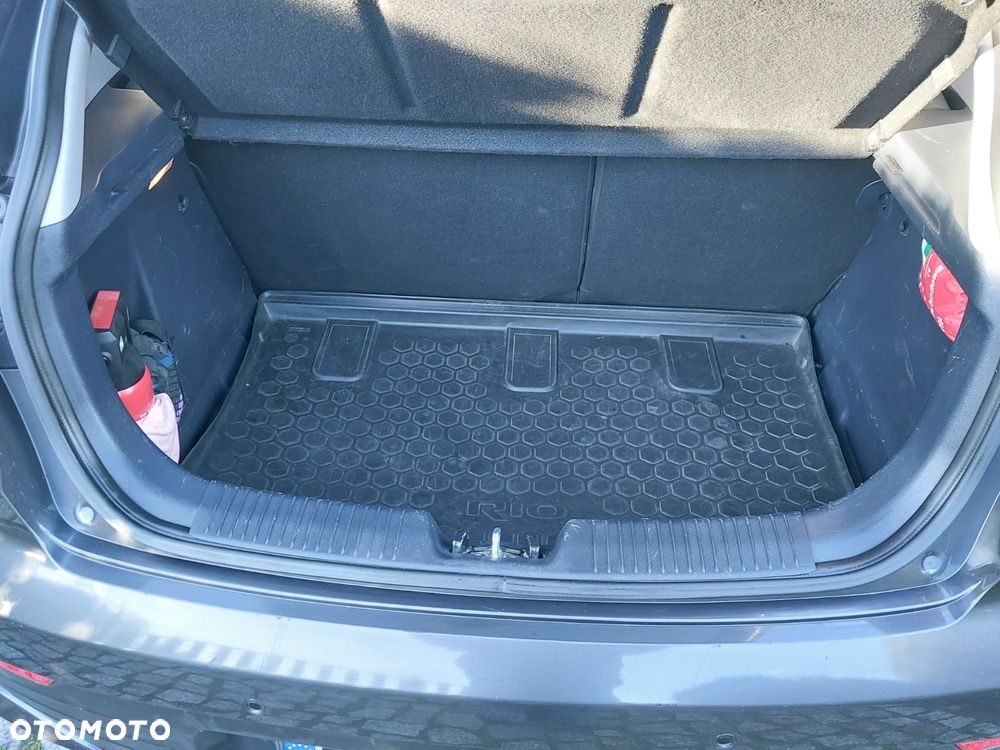 Kia Rio 1.4 Business Line - 14