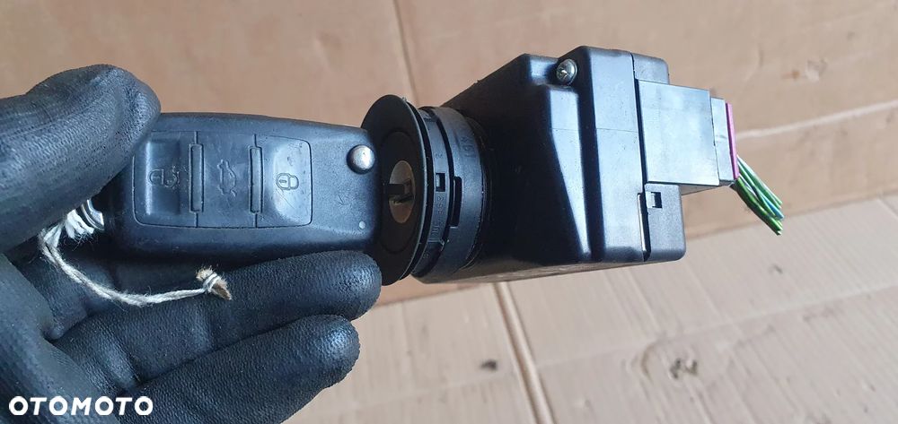 Stacyjka kluczyk Audi A8 D3 3D0905865H - 5