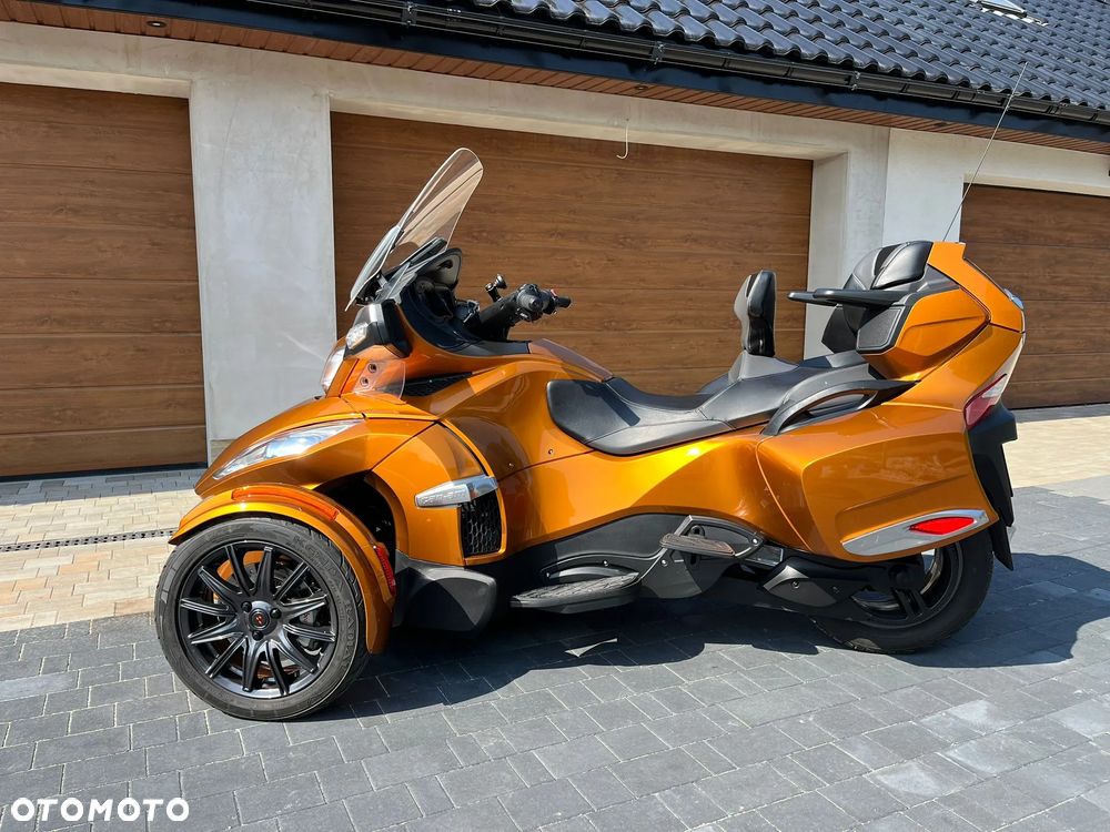 Can-Am Spyder - 1