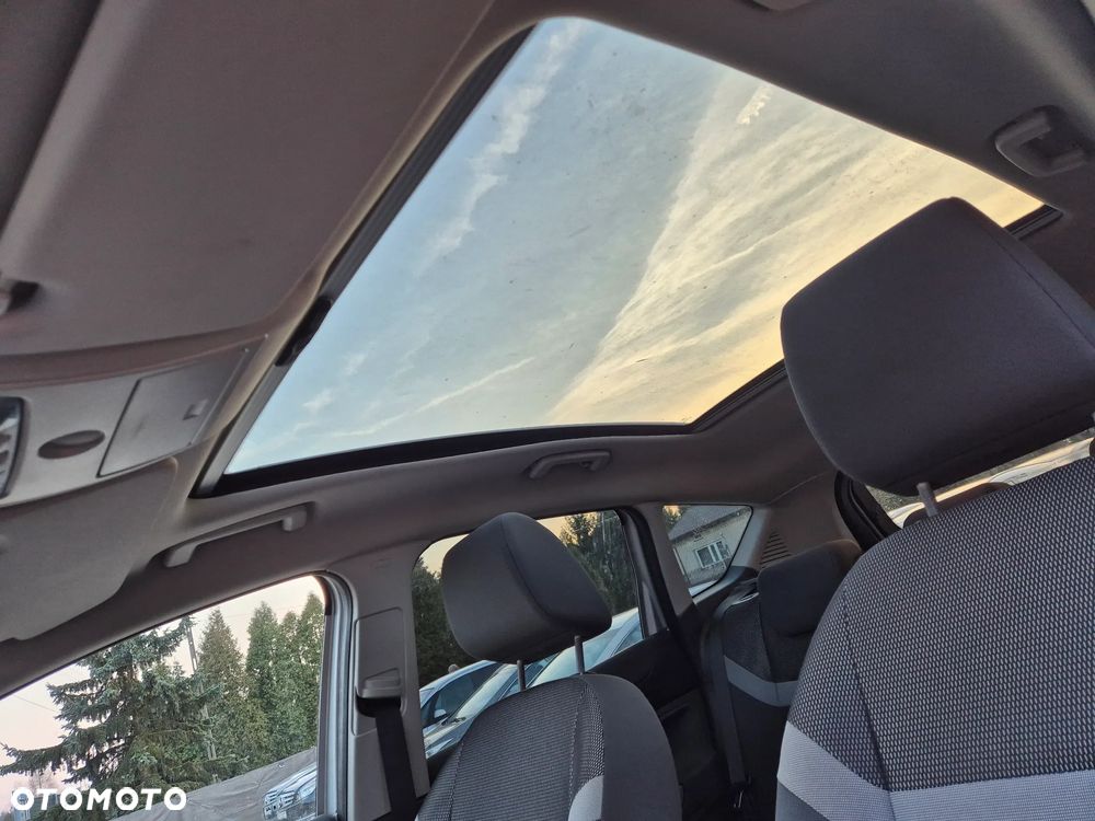 Ford Kuga 2.0 TDCi 2x4 Titanium - 7